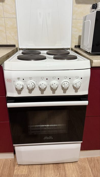 Продам электро плиту