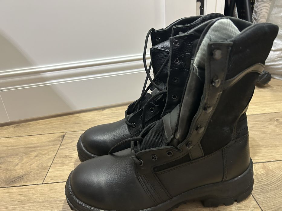 Продам военную обувь
