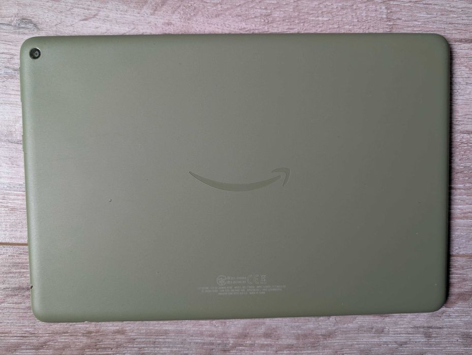 Продавам 10 инчов таблет Amazon Fire HD 10 - 11 поколение