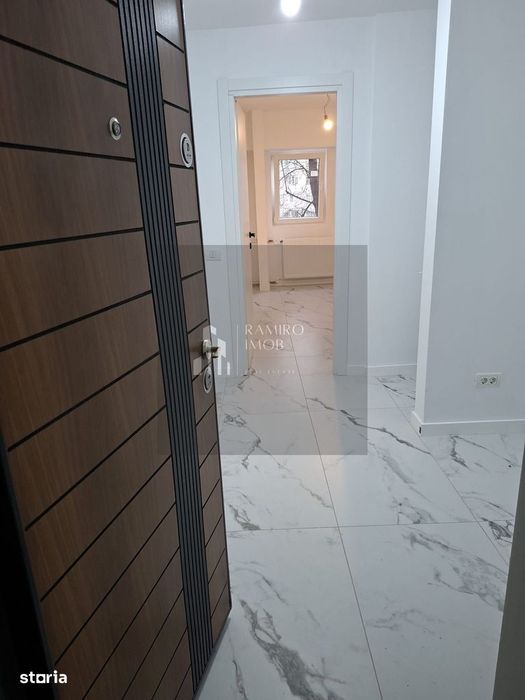 Garsoniera decomandata, Metrou Aparatorii Patriei, et.1, renovata — fotografia 2