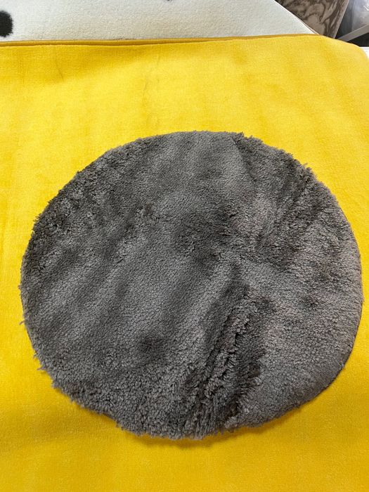 Кръгъл килим фи 133