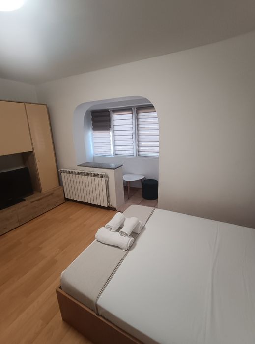 Închiriez regim hotelier
