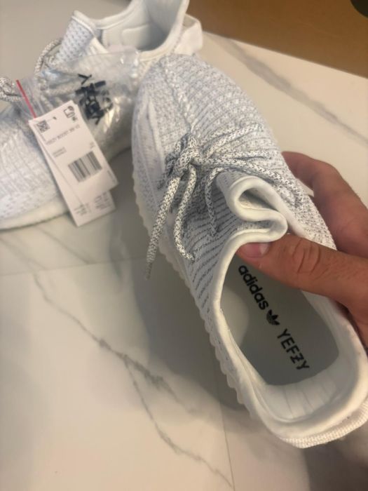Adidasi yeezy 350 boost v2