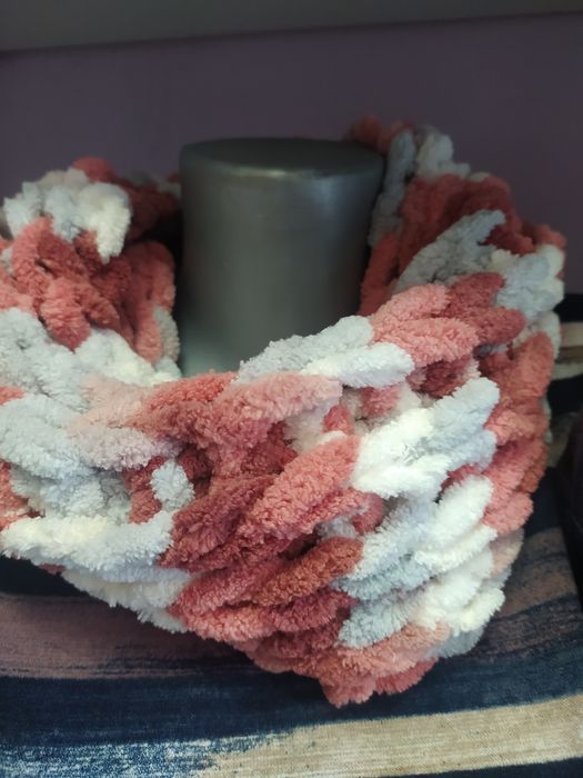 Нови топли и мекички шалове!