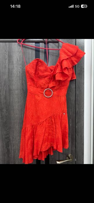 Rochie Nissa rosie