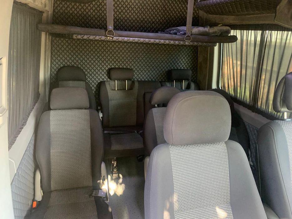 Microbuz 8+1 persoane si spatiu mare de marfa /bagaje