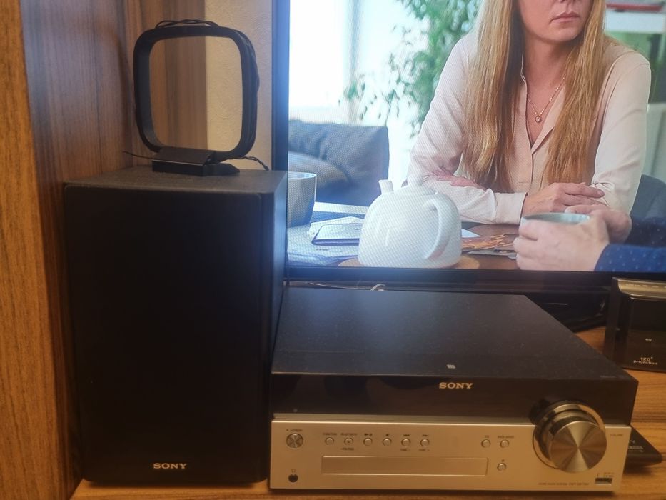 Продам музыкальный центр Sony