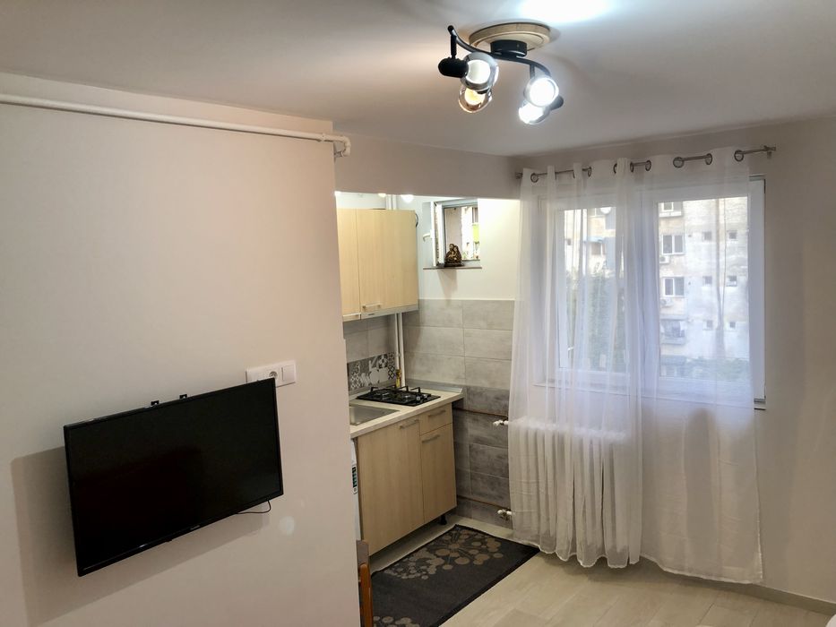 Inchiriez garsoniera ln Aleea Pantelimon
