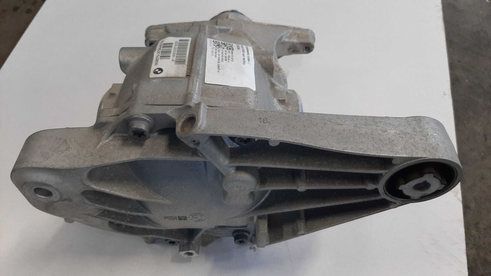 Grup spate BMW seria 7 G12 740I cod 8638073