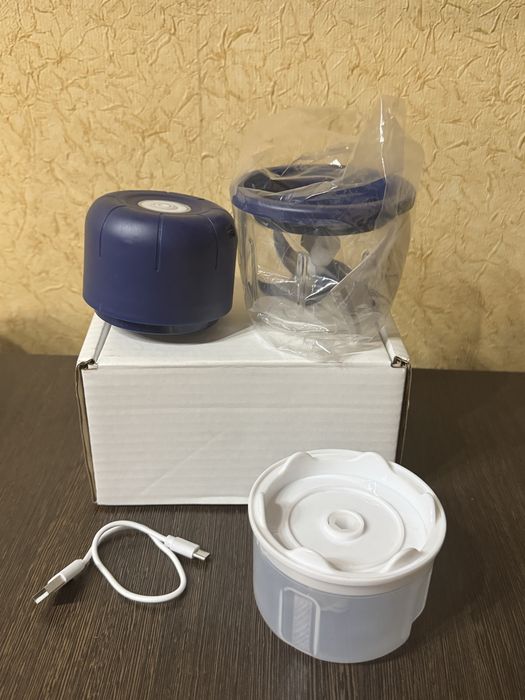 Заряжаемый кухонный измельчитель