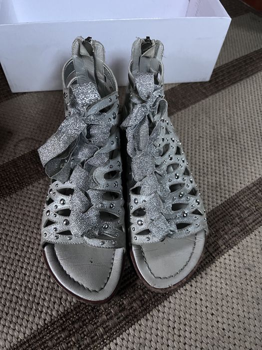 продам обувь для девочек