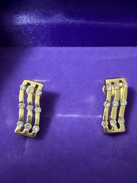 Бриллиантовые пусеты