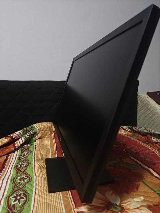 Monitor LG 22Inch AMD FreeSync 60Hz