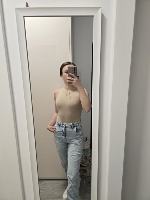 Body nude Pretty little thing