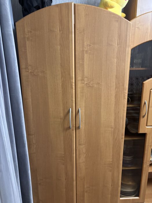 продам 3 шкафа срочно