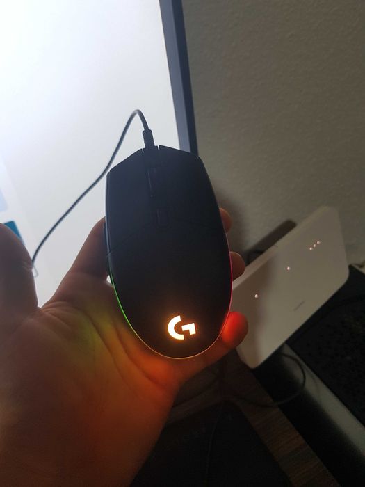 Mouse gaming Logitech G203