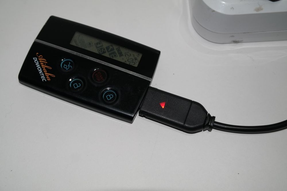 кабель USB → Mini USB. для старых Пультов