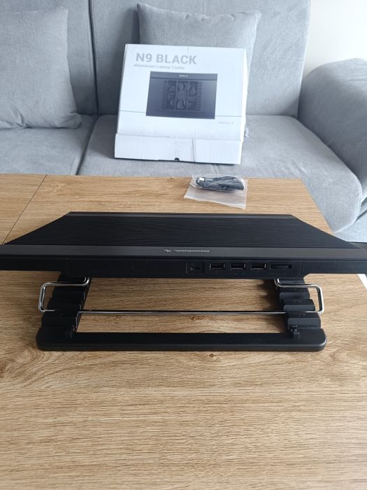 Геймърска охлаждаща поставка Deepcool N9