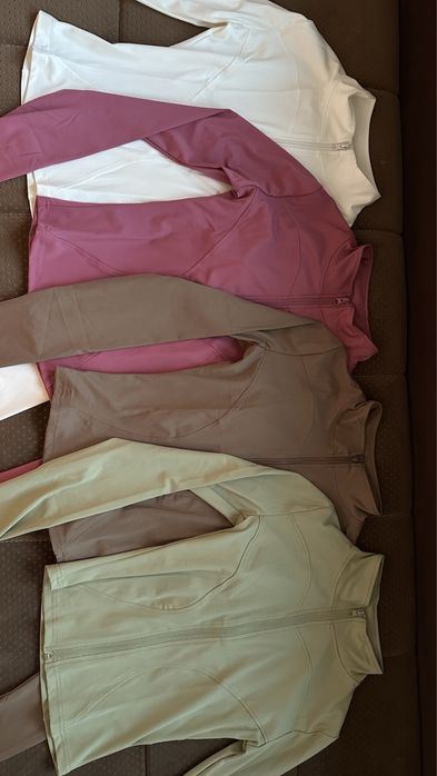 Спортивные женские вещи