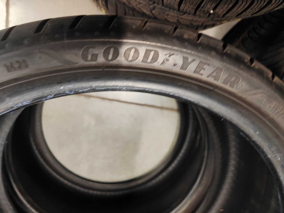 4бр.летни гуми 245/35/20-275/30/20 Goodyear спорт пакет