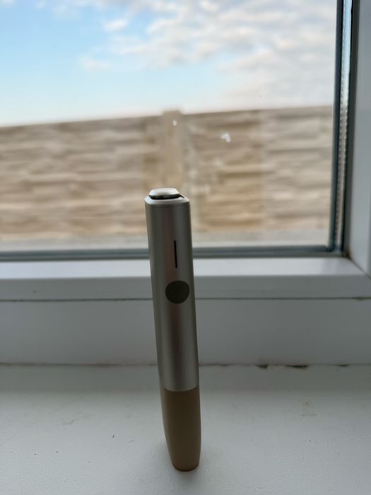 Iqos iluma one Pebble Beige