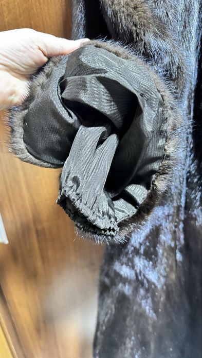 Продам Норковую шубу