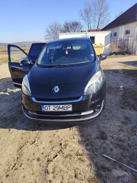 Renault Scenic 2012 luna a-5
