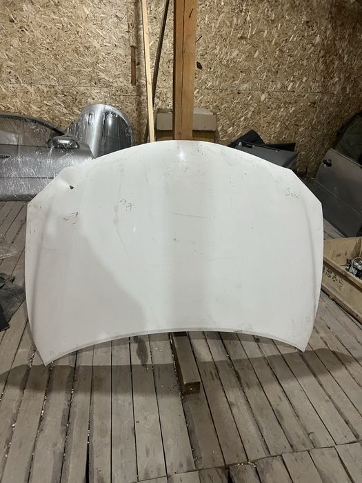 Toyota Camry капот