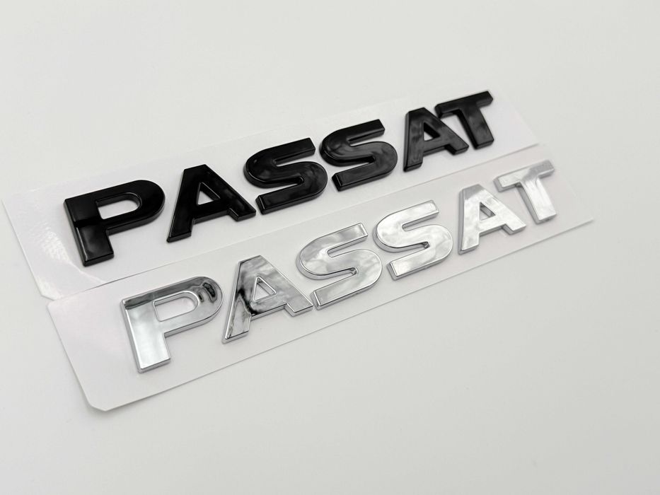 Emblema Compatibila VW Passat negru