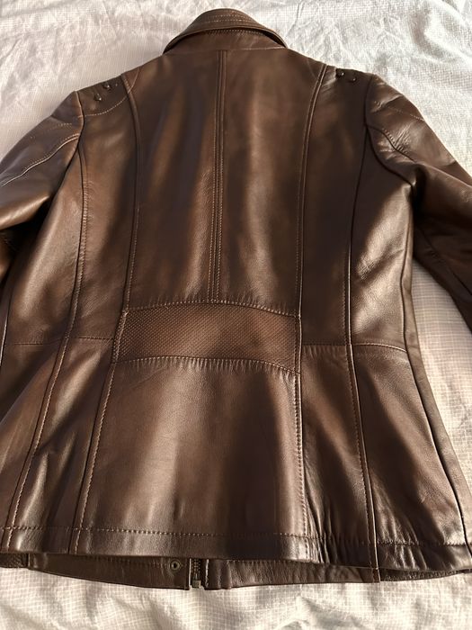 Кафяво кожено яке