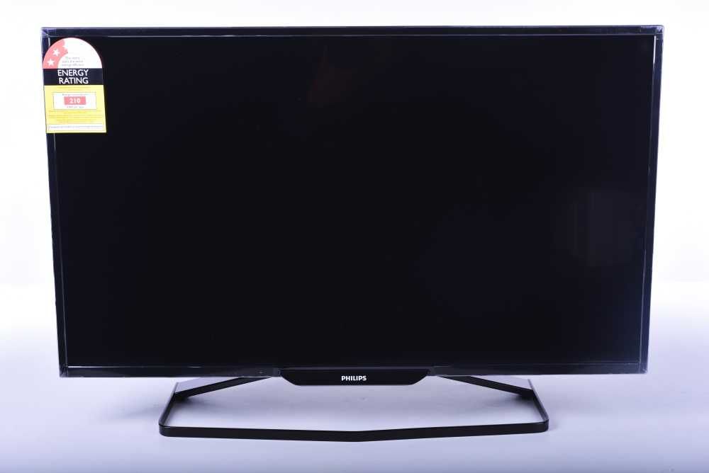 Монитор неисправный PHILIPS BDM3201F-32".