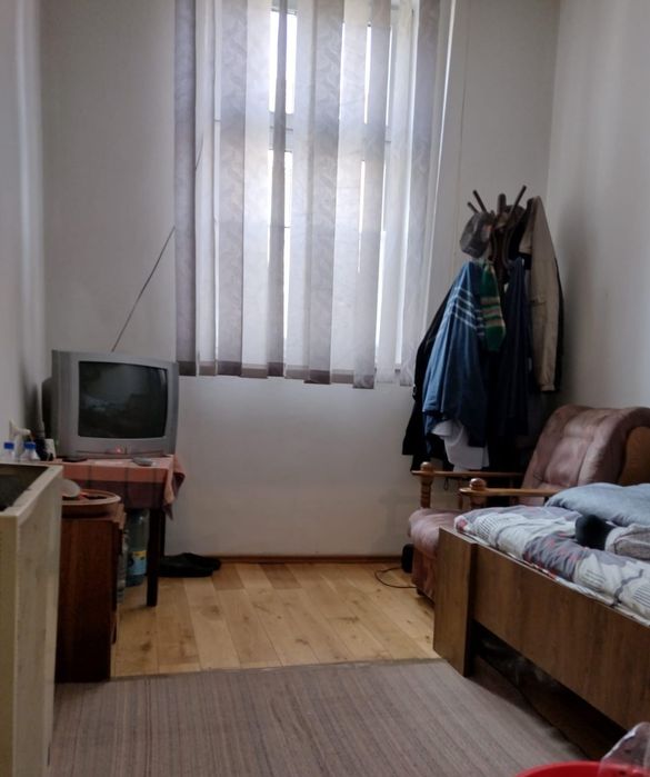Garsoniera de vânzare