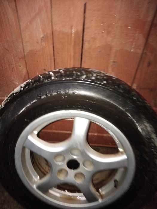 Genti si cauciucuri 215 70 16 de vanzare