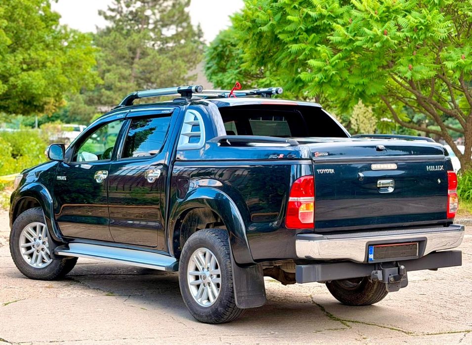 - IMPECABILA Toyota Hilux 2.5Tdi 180cp Manuala Full