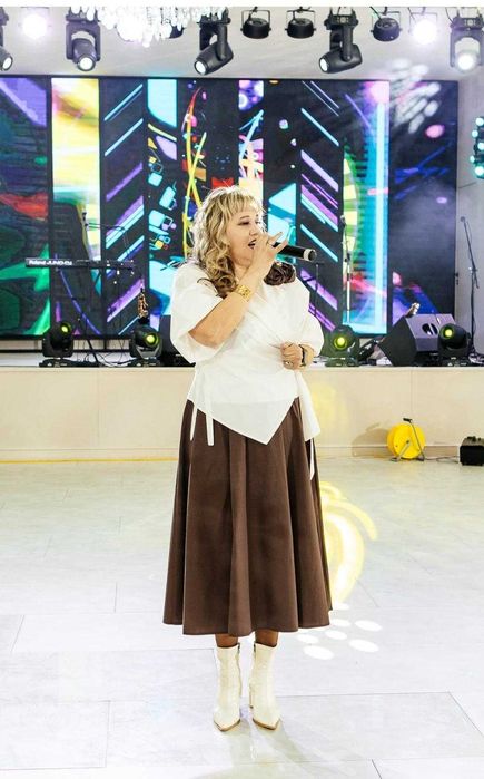 Тамада, Ведущая на мероприятие