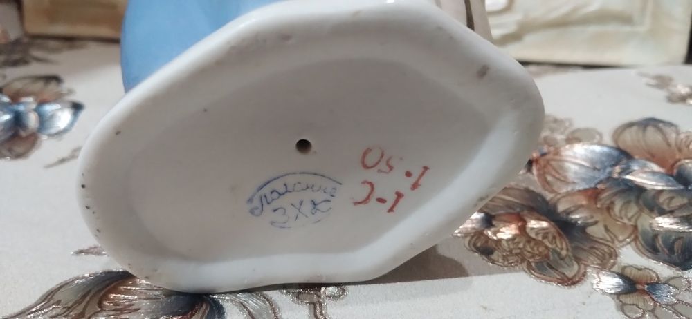 Продаётся статуэтка