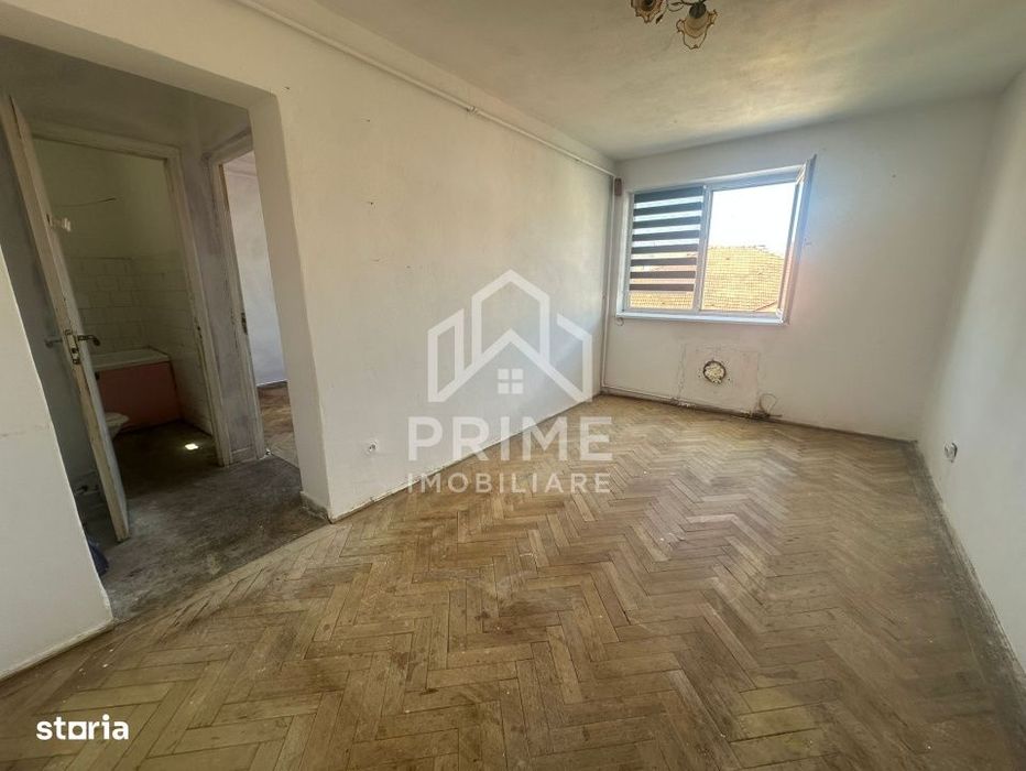 Apartament 2 camere RENOVABIL 33 mp| etaj 3| zona Blaj