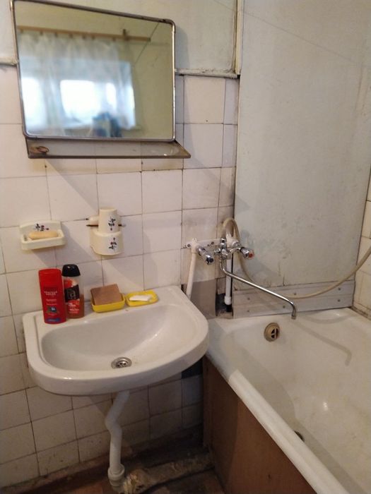 Продаётся 3х комнатная на Ок-тепа.