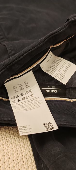 Pantaloni Bărbați marca BOSS