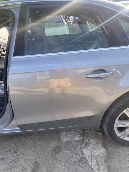 Ușă stânga spate Audi A4 B8 Berlină cod vopsea 7Y7G