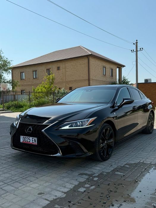 Продам Lexus Es350 свежопригнан