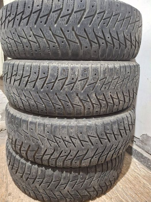 Продам зимние шины, 205/70/15
