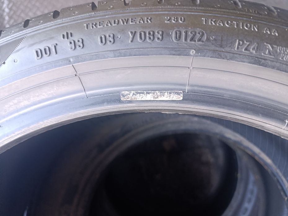 Anvelope de vara 255 35 19 Pirelli dot 2022 Runflat