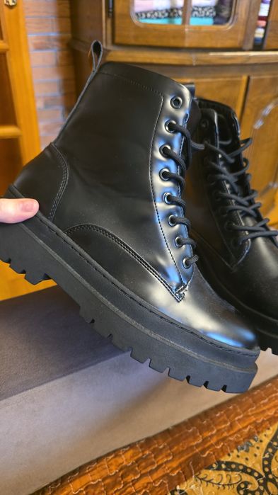 Новые демисезонные ботинки 42 р