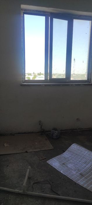 Продается 1-комнатная квартира в центре Гулистана — 43 м², 4 этаж