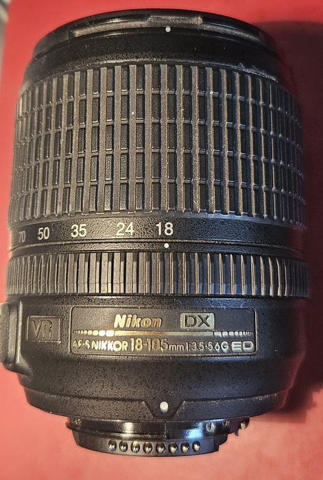 Обьектив Nikon 18-105мм