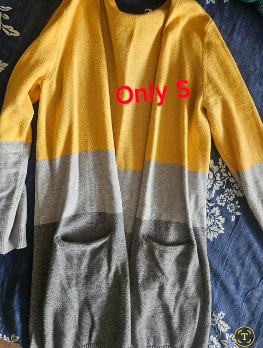 Лот вълнени жилетки/ Пуловер Stradivarius