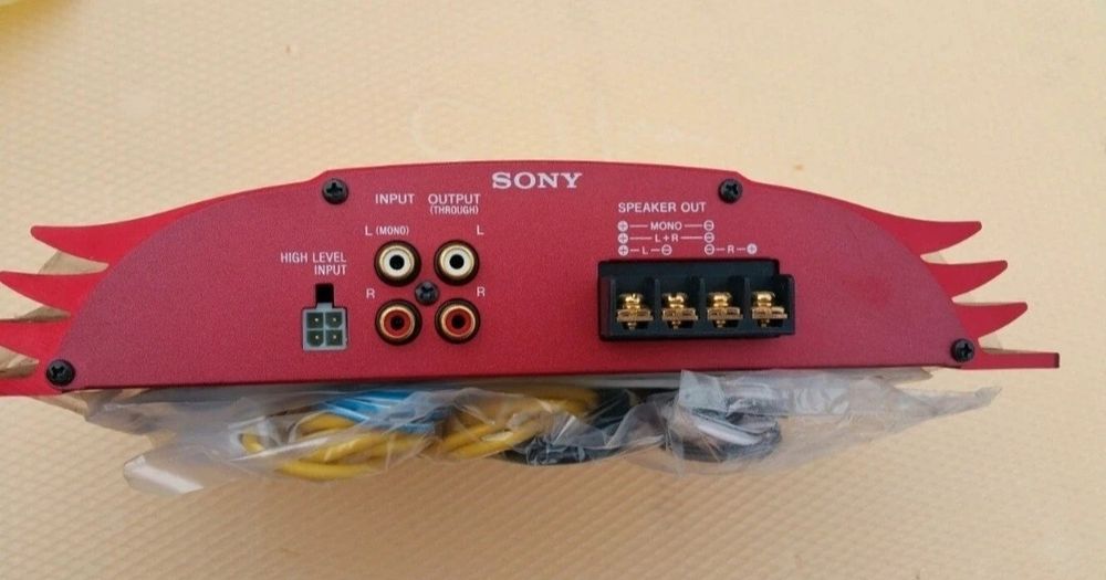Stație amplificator auto Sony Xplod