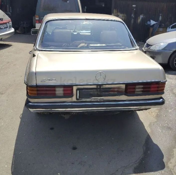 Продам Мерседес 123