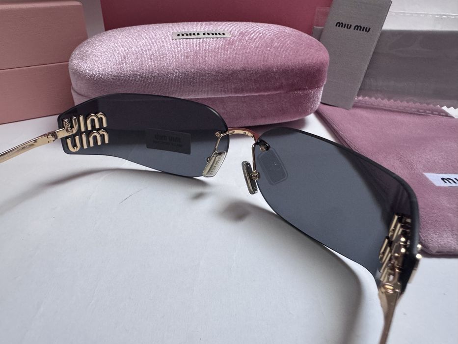 Ochelari de soare Miu Miu MUA51S 75-14 110, Noi